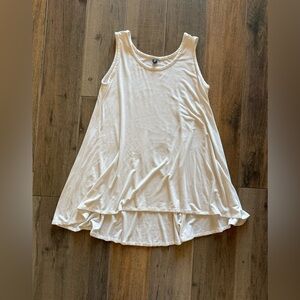 Dress To Kill by June Mohr white high and low hem Tunic Top